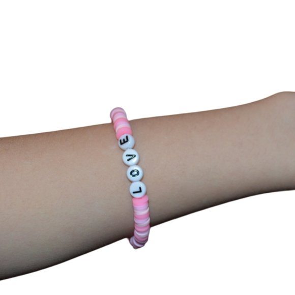 Handmade Clay Beads Elastic Kids Bracelet LOVE word Pink White 2.5 length/half - Picture 1 of 5